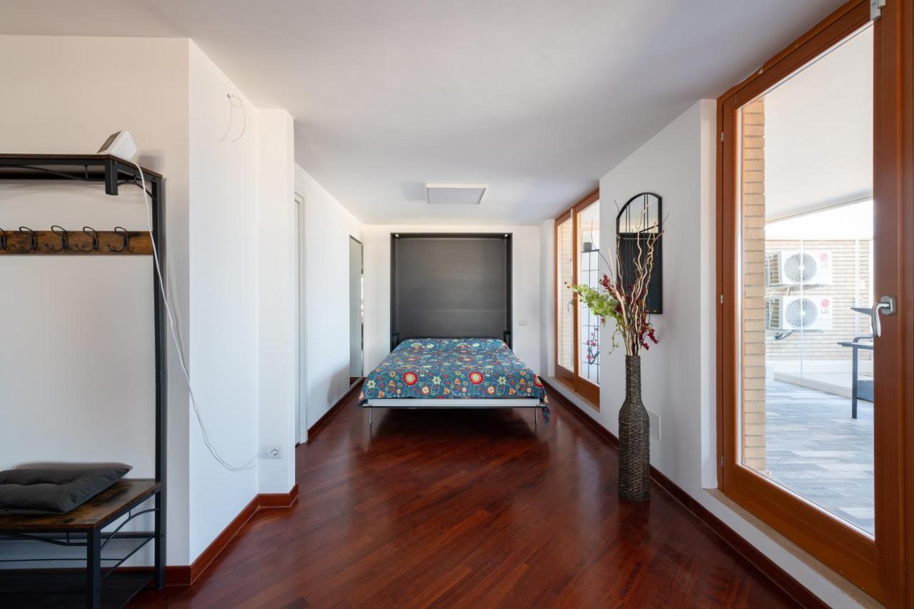 דירות רומא Casa Andrew New מראה חיצוני תמונה
